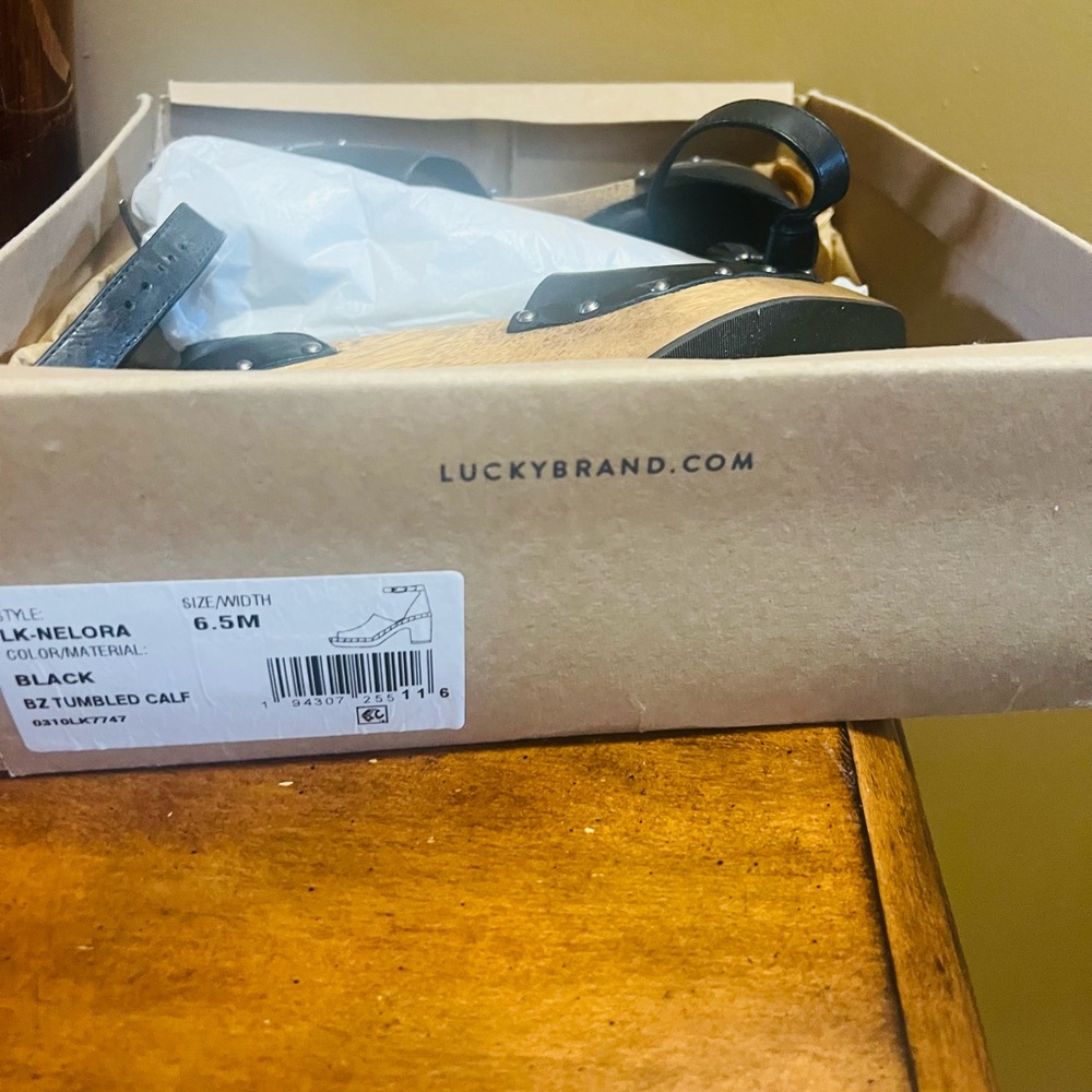 Lucky Brand platform sandal. Sz 6.5 Brand New